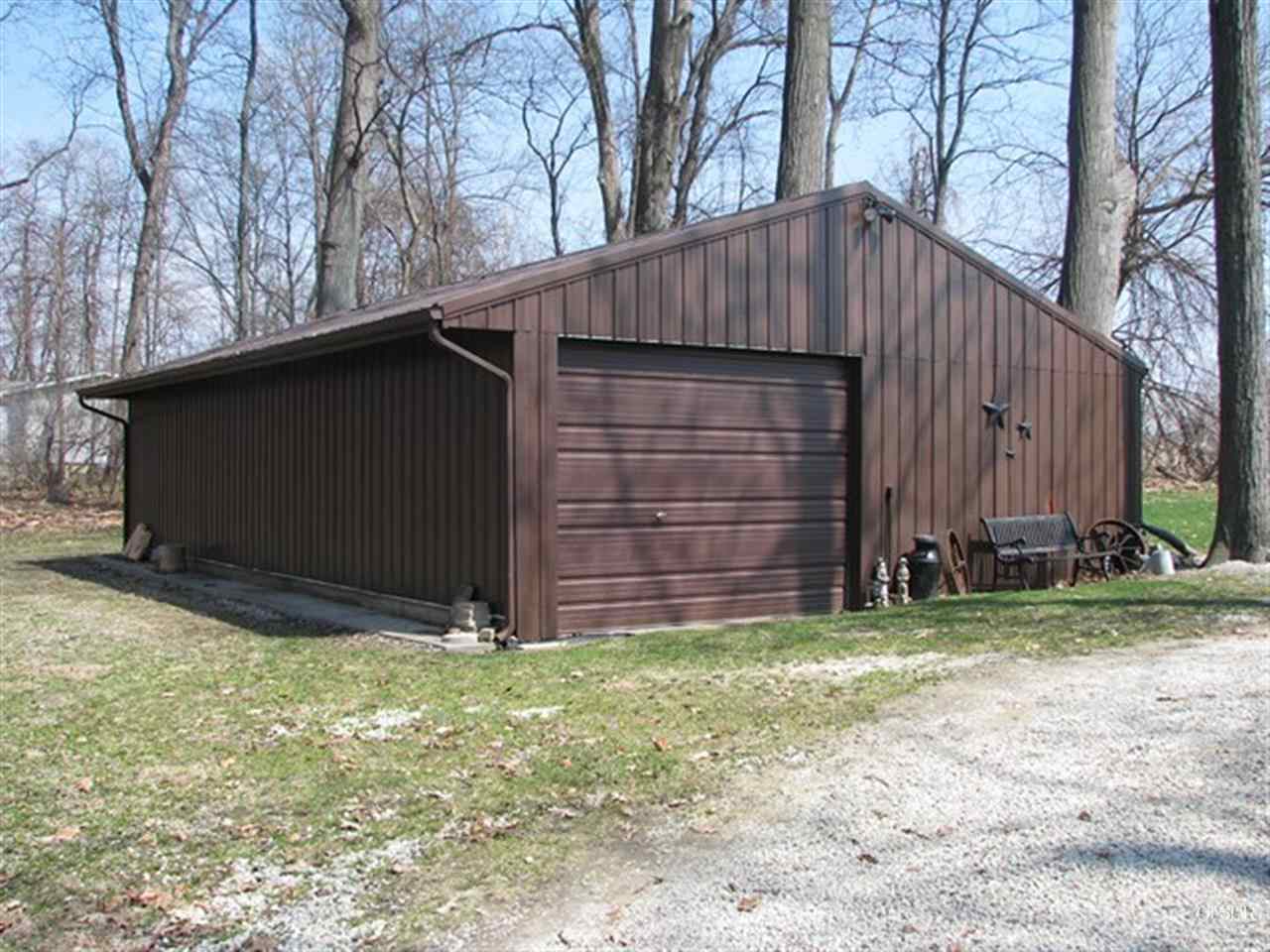 12066 N Morris Rd, Cromwell, IN 46732 photo 3