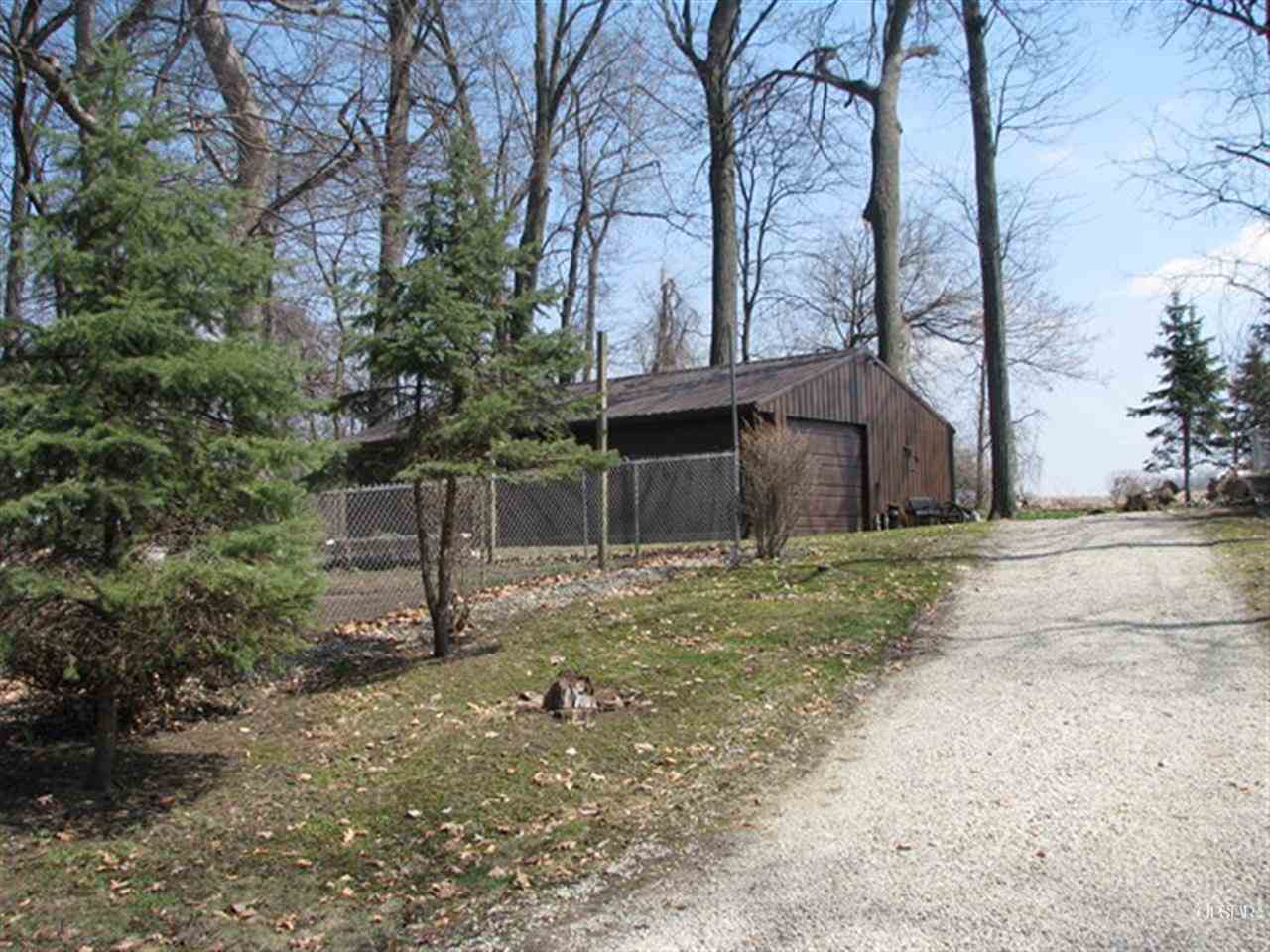 12066 N Morris Rd, Cromwell, IN 46732 photo 5