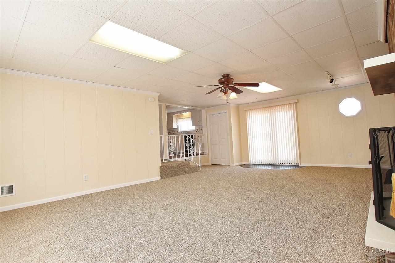 1101 Garden St, Kendallville, IN 46755 photo 4