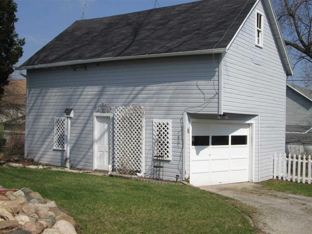 205 W Mill St, Bremen, IN 46506 photo 8