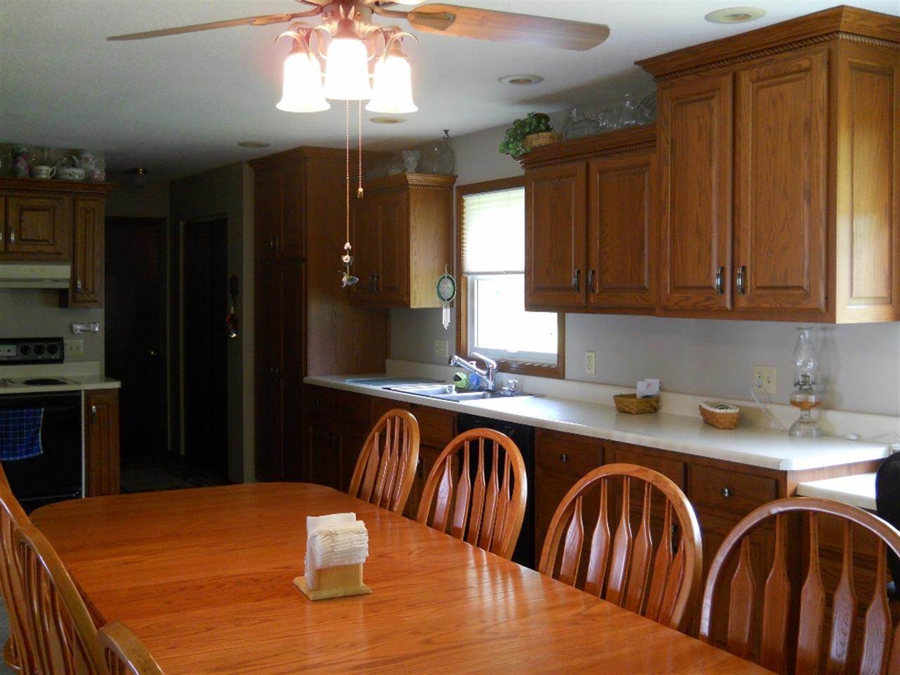 1372 Us Highway 6, Corunna, IN 46730 photo 18
