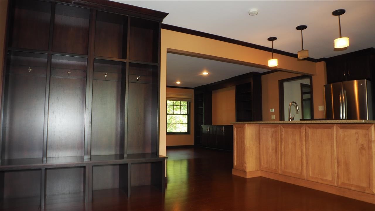 725 Oaktree Ct, Fort Wayne, IN 46845 photo 12