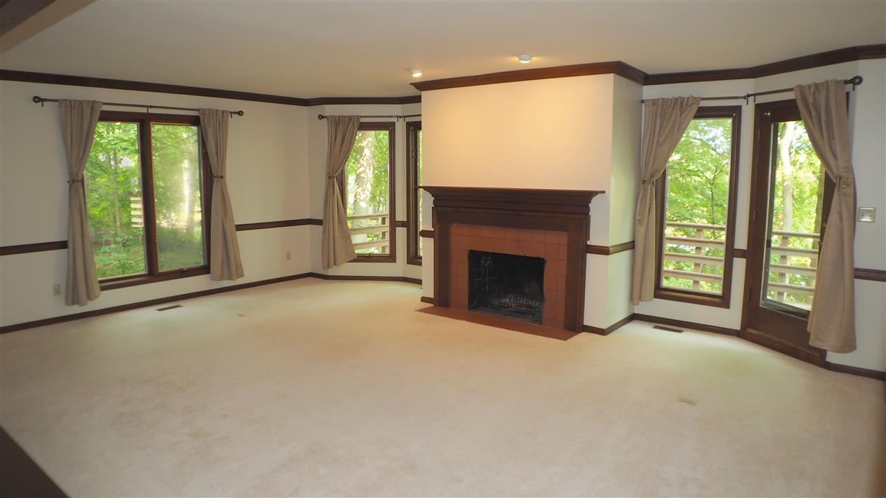725 Oaktree Ct, Fort Wayne, IN 46845 photo 10