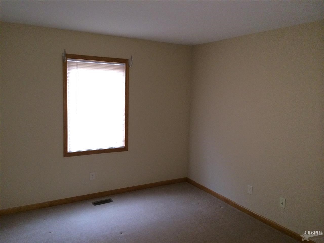 10216 Woodland Rdg W, Fort Wayne, IN 46804 photo 14