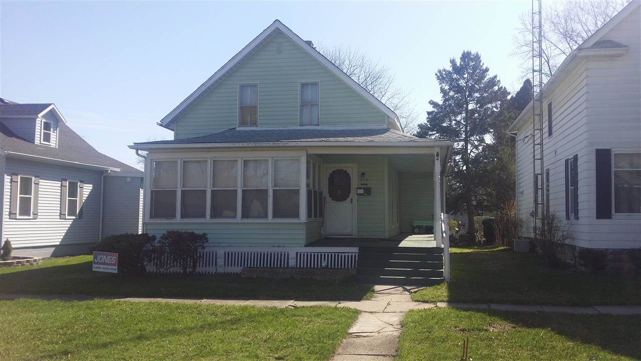 824 N Walnut St, Plymouth, IN 46563 photo 3