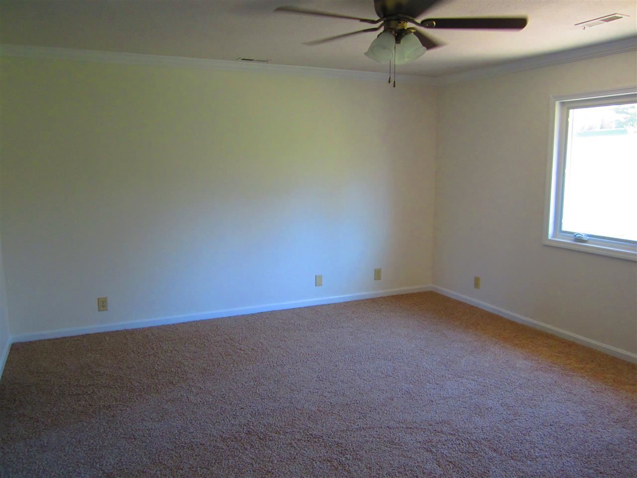 33 Oak Meadow Rd, Evansville, IN 47725 photo 17