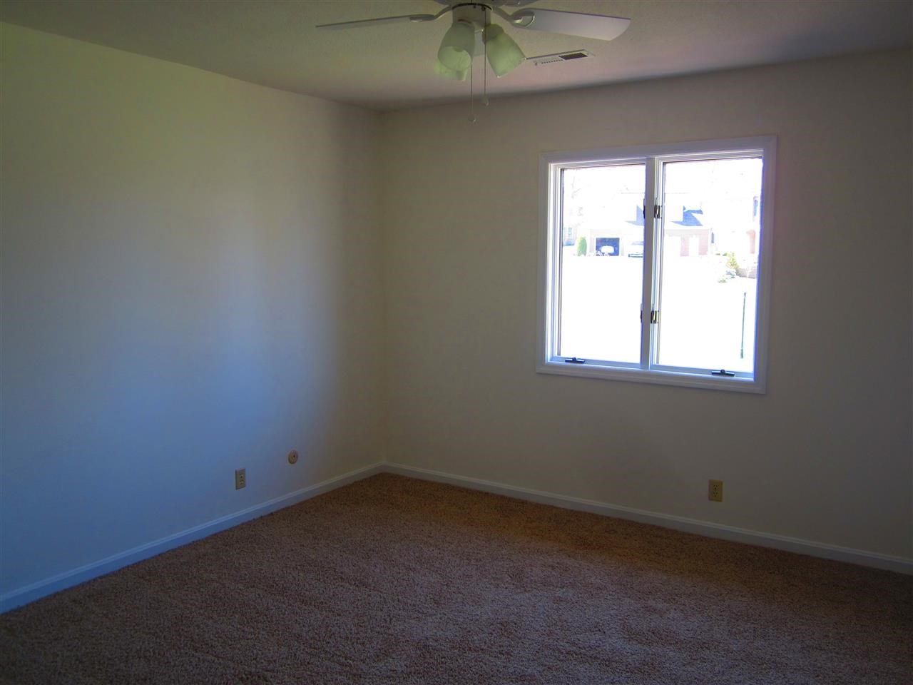 33 Oak Meadow Rd, Evansville, IN 47725 photo 14