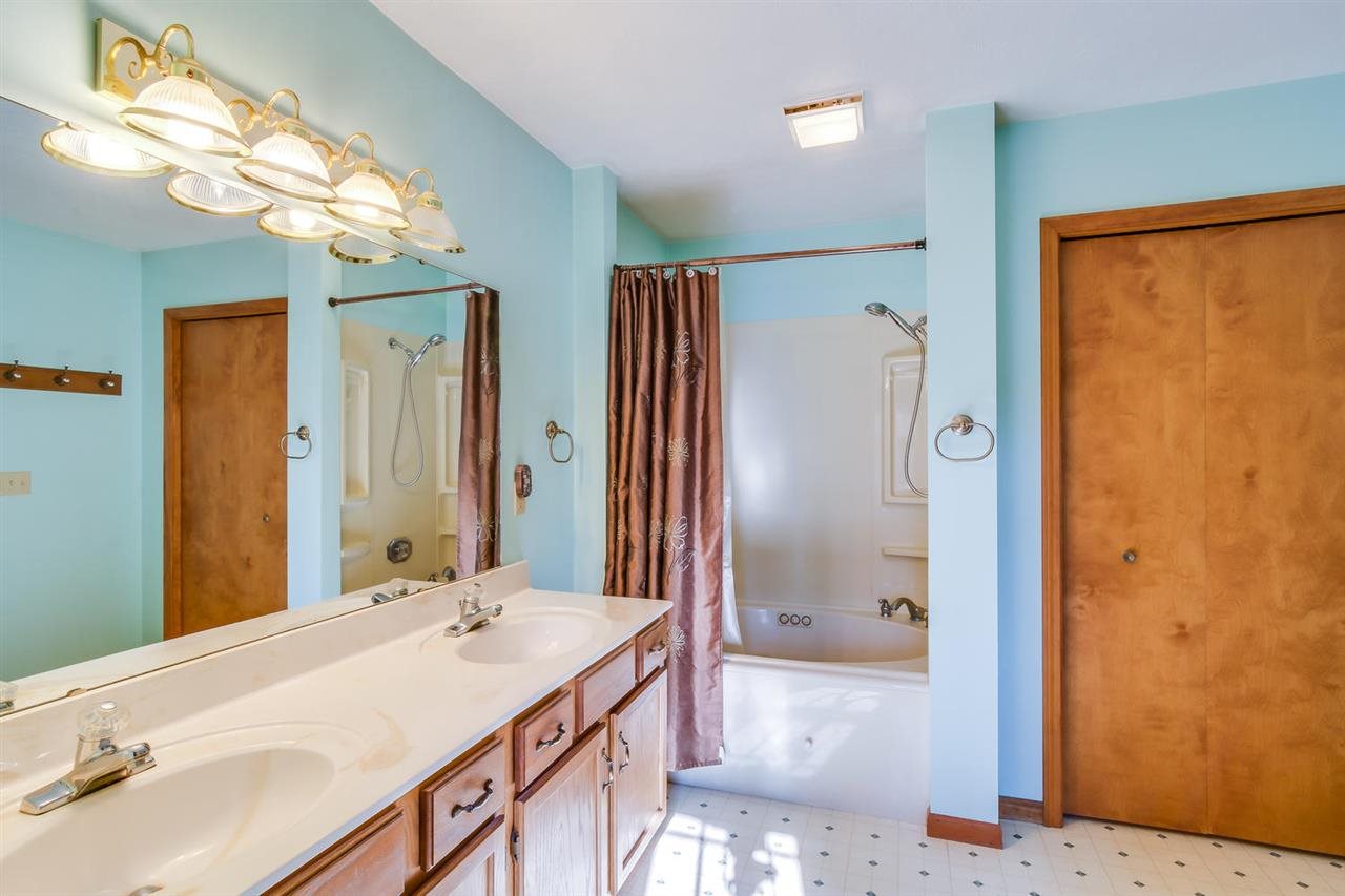 50695 Wendron Ct, South Bend, IN 46637 photo 14