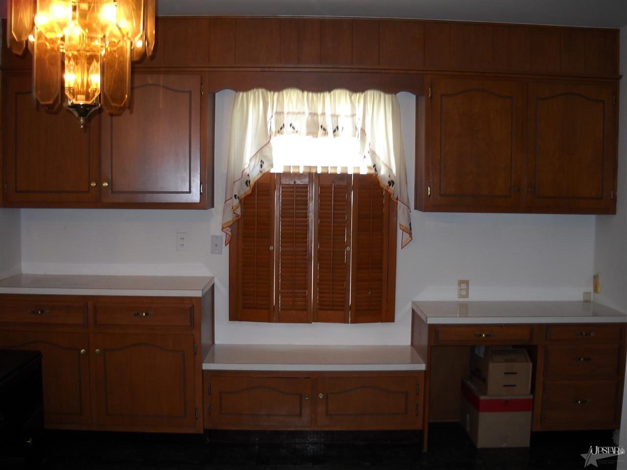 6004 Downingtown Dr, Fort Wayne, IN 46816 photo 9