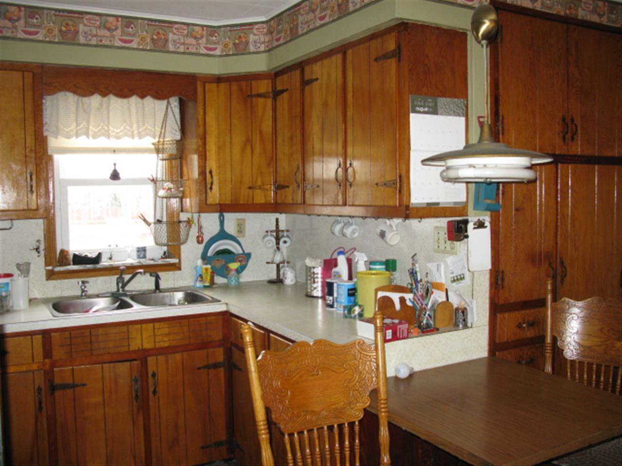 1065 S Center St, Waterloo, IN 46793 photo 4