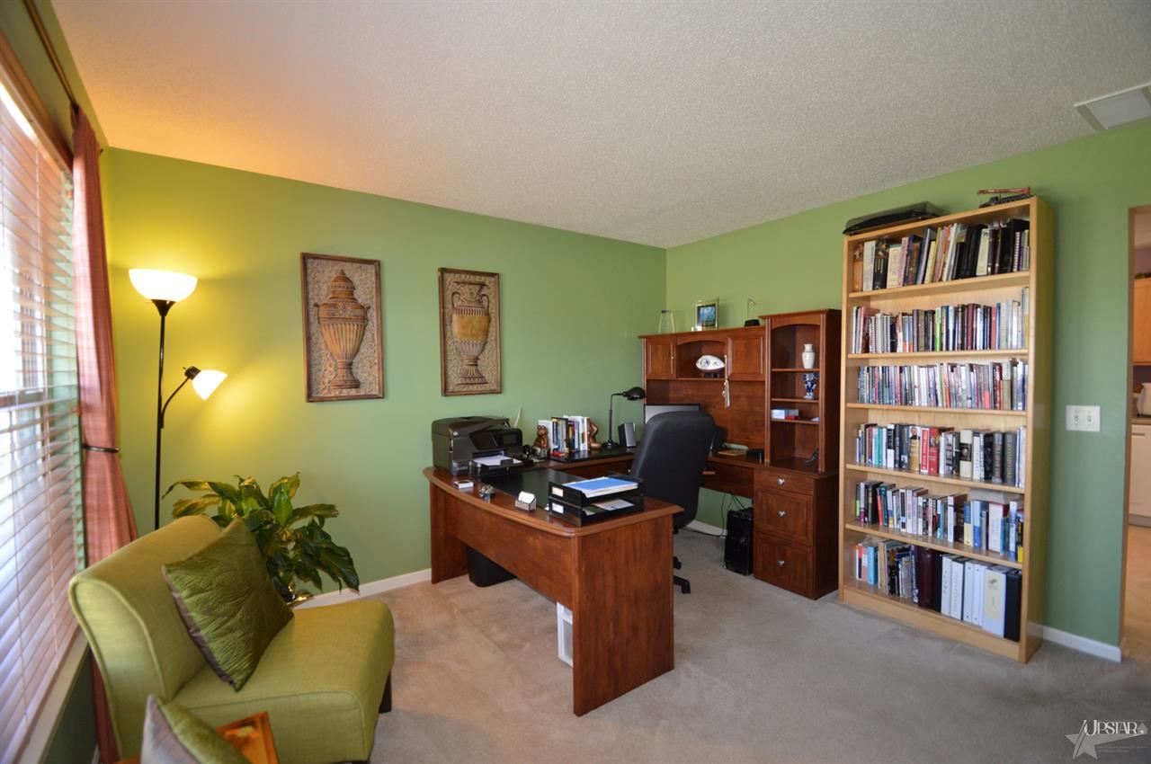 11620 Ballycastle Pl, Fort Wayne, IN 46818 photo 5