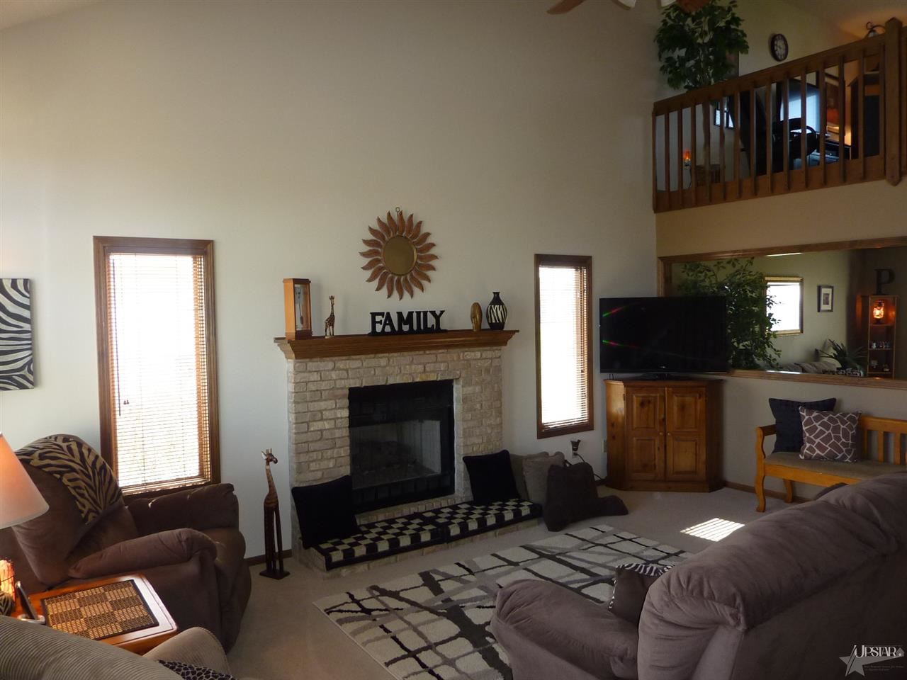 10212 Unita Dr, Fort Wayne, IN 46804 photo 3