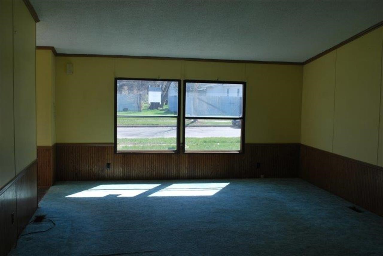 1715 S 8th St, Elkhart, IN 46516 photo 5