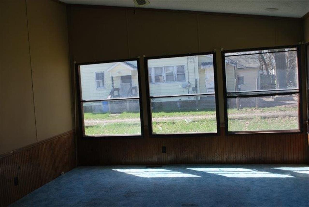1715 S 8th St, Elkhart, IN 46516 photo 9