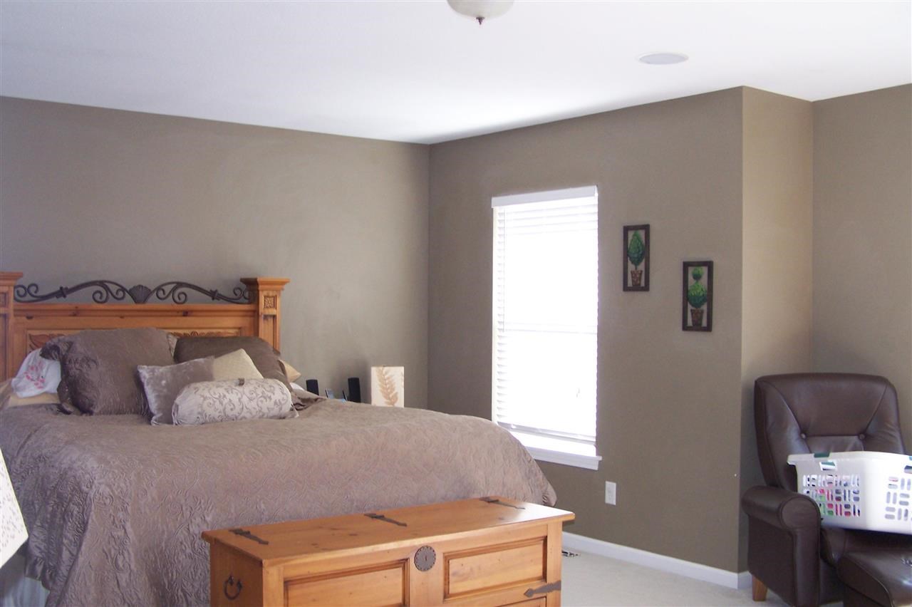 701 Devoe Dr, Sweetser, IN 46987 photo 9