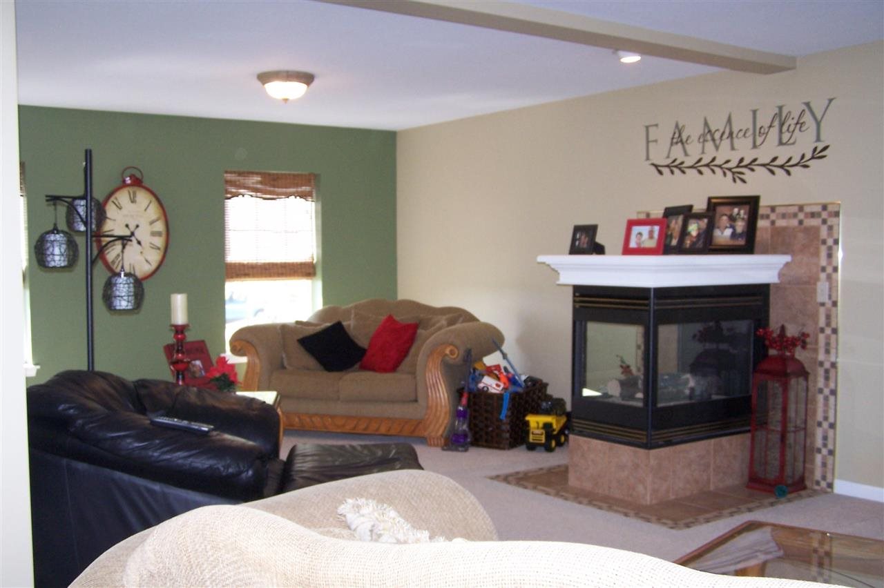 701 Devoe Dr, Sweetser, IN 46987 photo 3