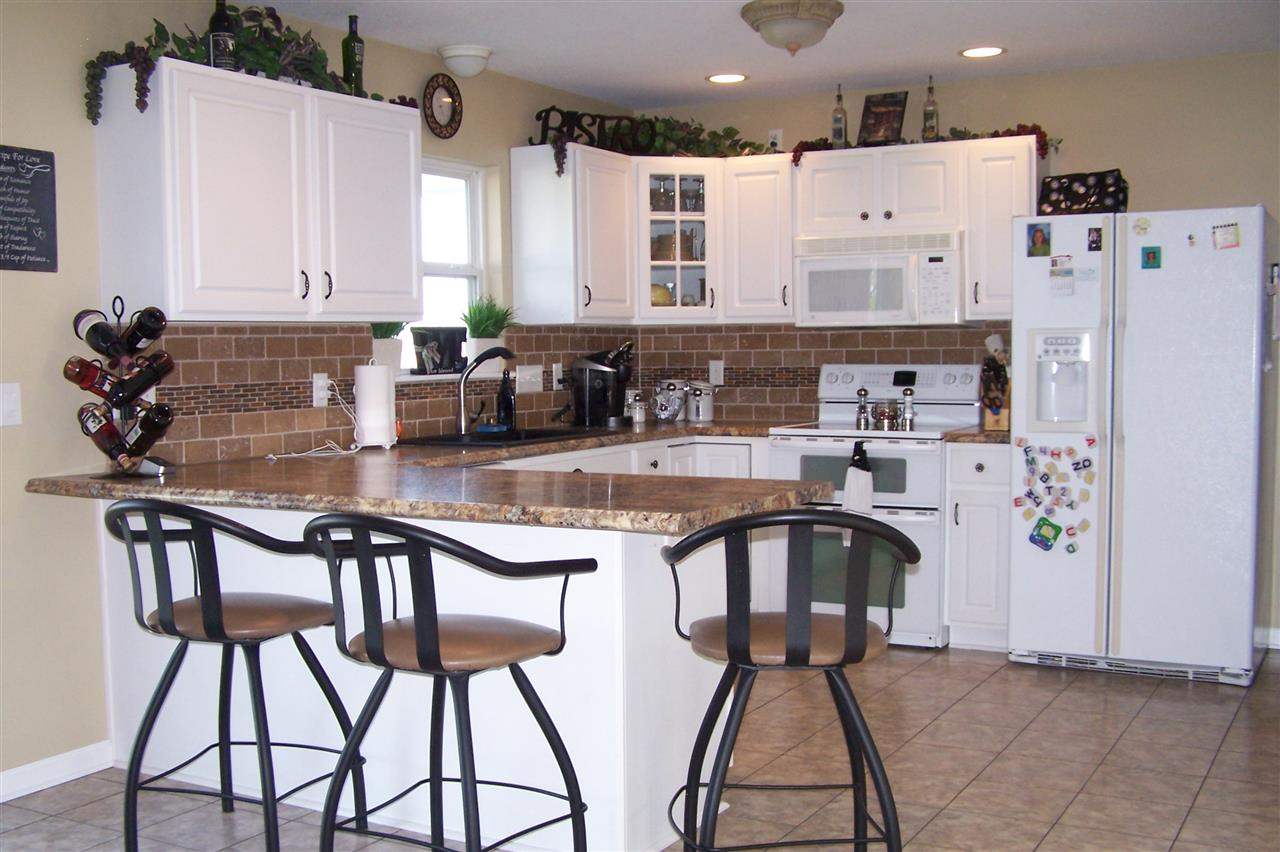701 Devoe Dr, Sweetser, IN 46987 photo 6