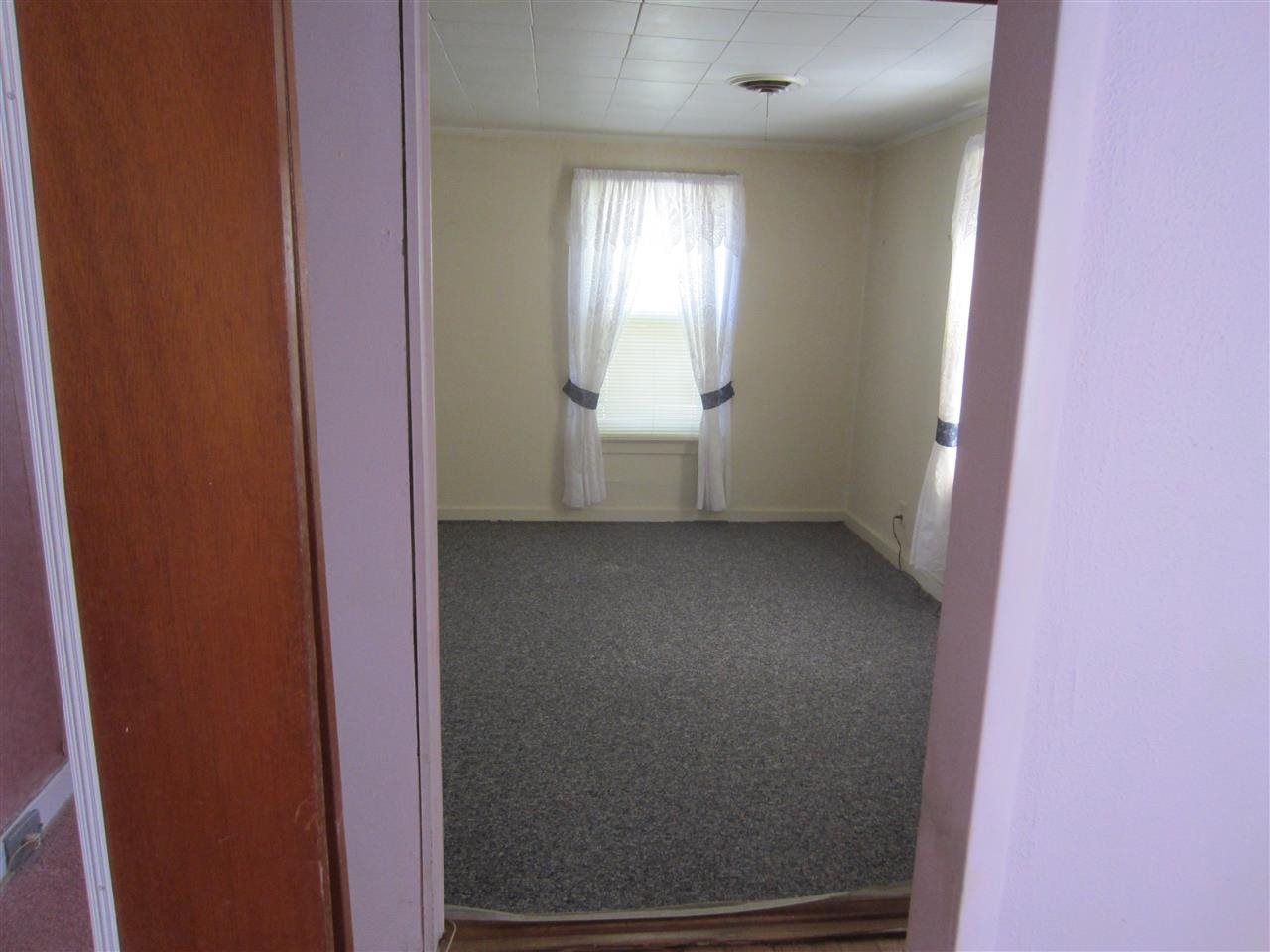714 E Sherman St, Marion, IN 46952 photo 10