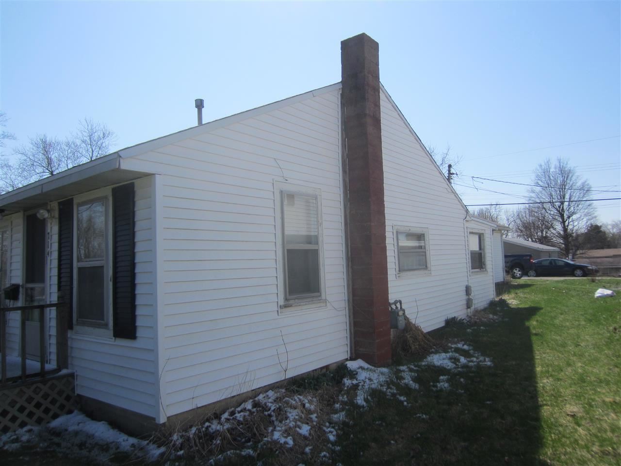 714 E Sherman St, Marion, IN 46952 photo 3