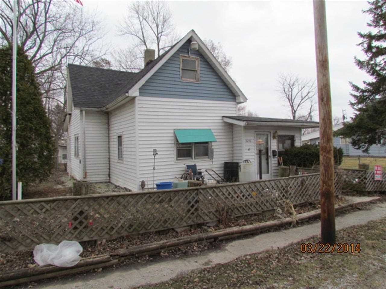 1016 N Buckeye St, Fairmount, IN 46928 photo 1