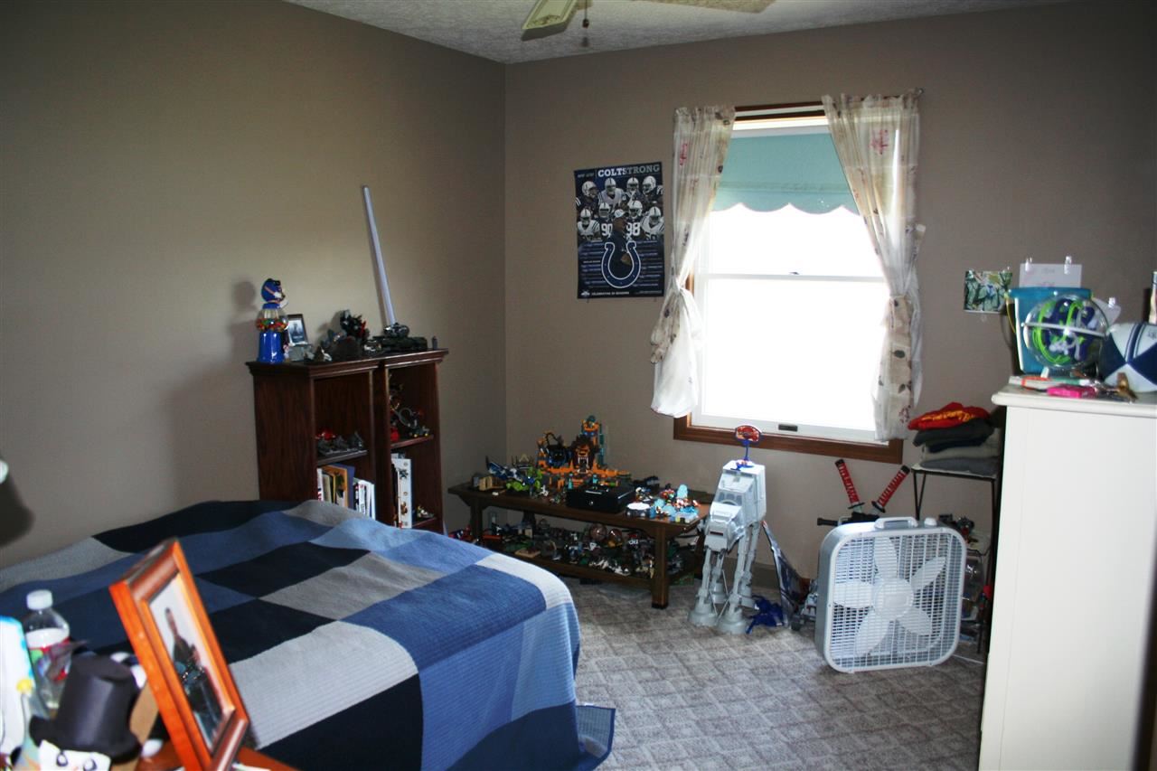 330 W 590 S, Wolcottville, IN 46795 photo 17
