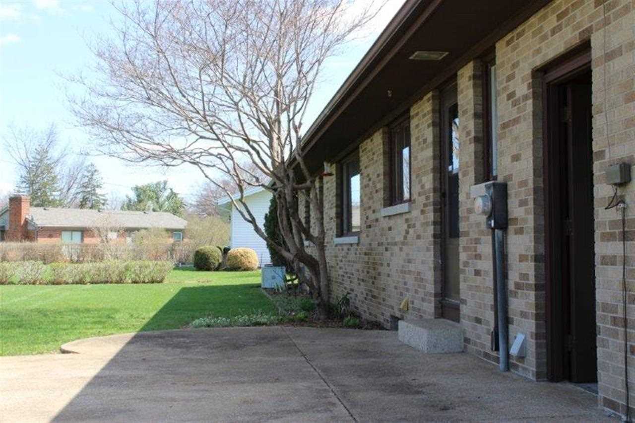 55760 Riverdale Dr, Elkhart, IN 46514 photo 4