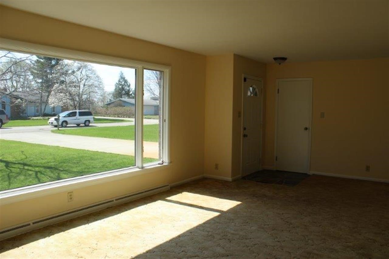 55760 Riverdale Dr, Elkhart, IN 46514 photo 5