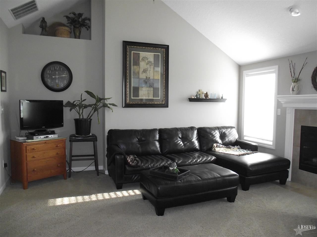 12209 Lanai Dr, Fort Wayne, IN 46818 photo 6