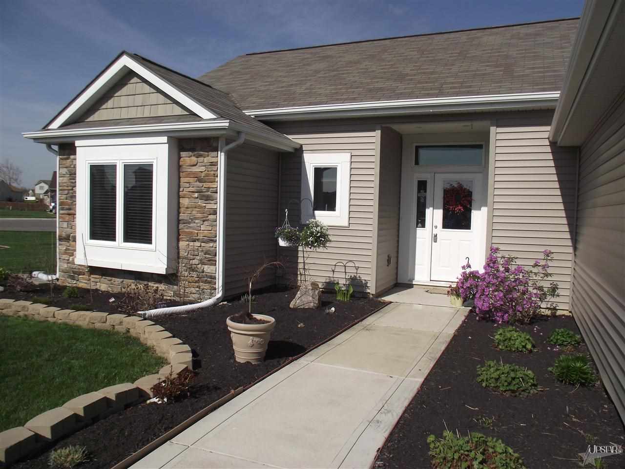 12209 Lanai Dr, Fort Wayne, IN 46818 photo 2
