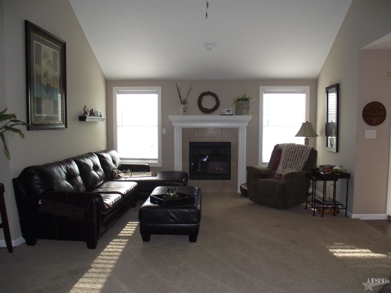 12209 Lanai Dr, Fort Wayne, IN 46818 photo 4