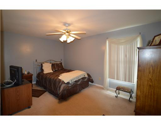 710 Meadow Stream Dr, South Bend, IN 46614 photo 7