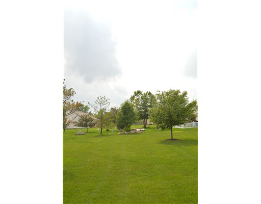 710 Meadow Stream Dr, South Bend, IN 46614 photo 2