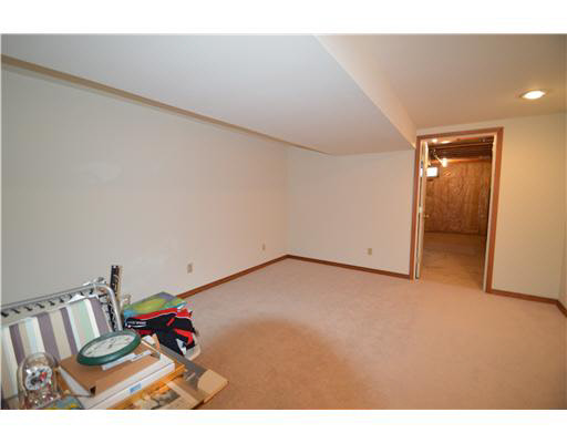 710 Meadow Stream Dr, South Bend, IN 46614 photo 12