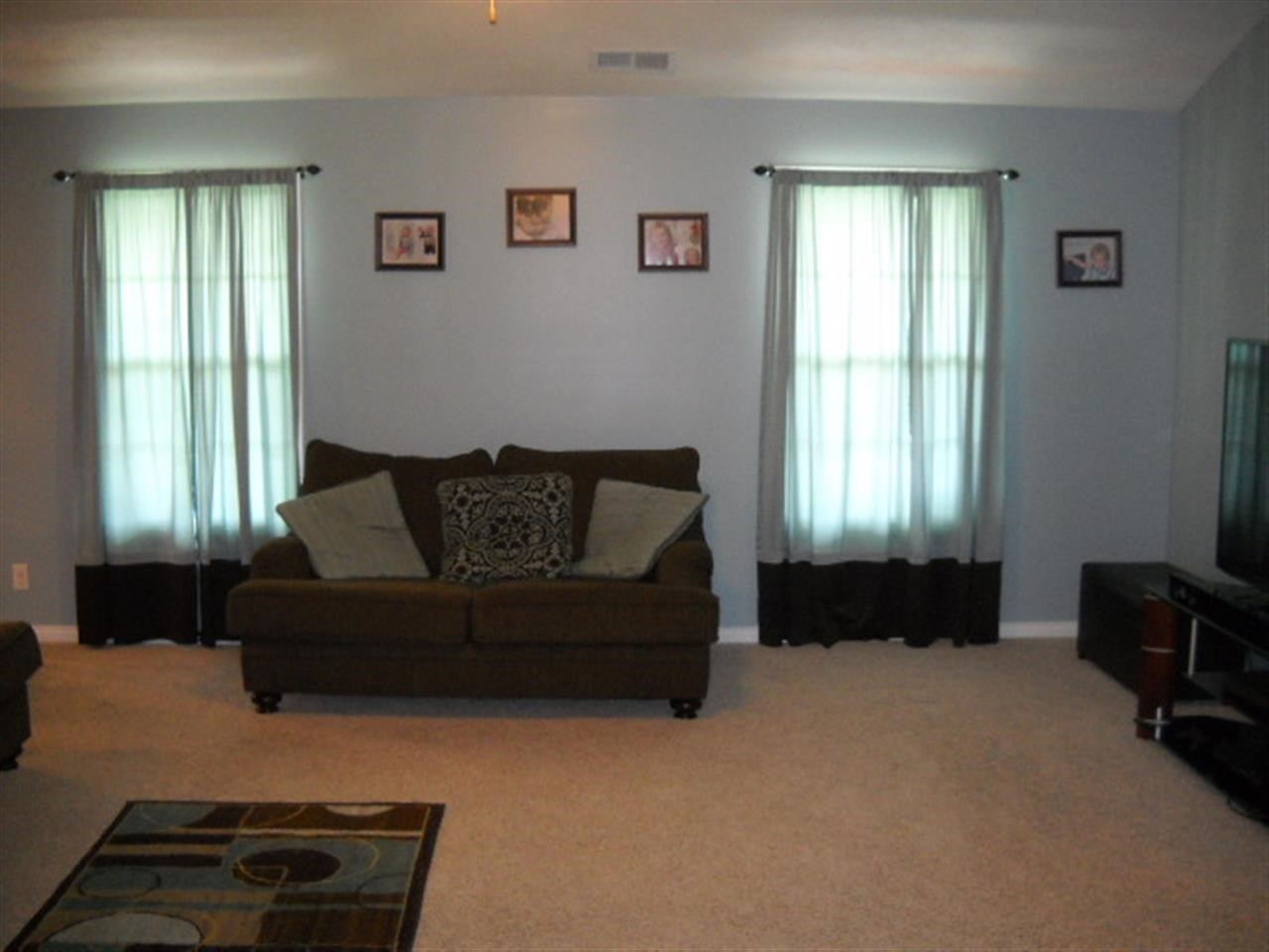 4809 Imperial Dr, Newburgh, IN 47630 photo 7