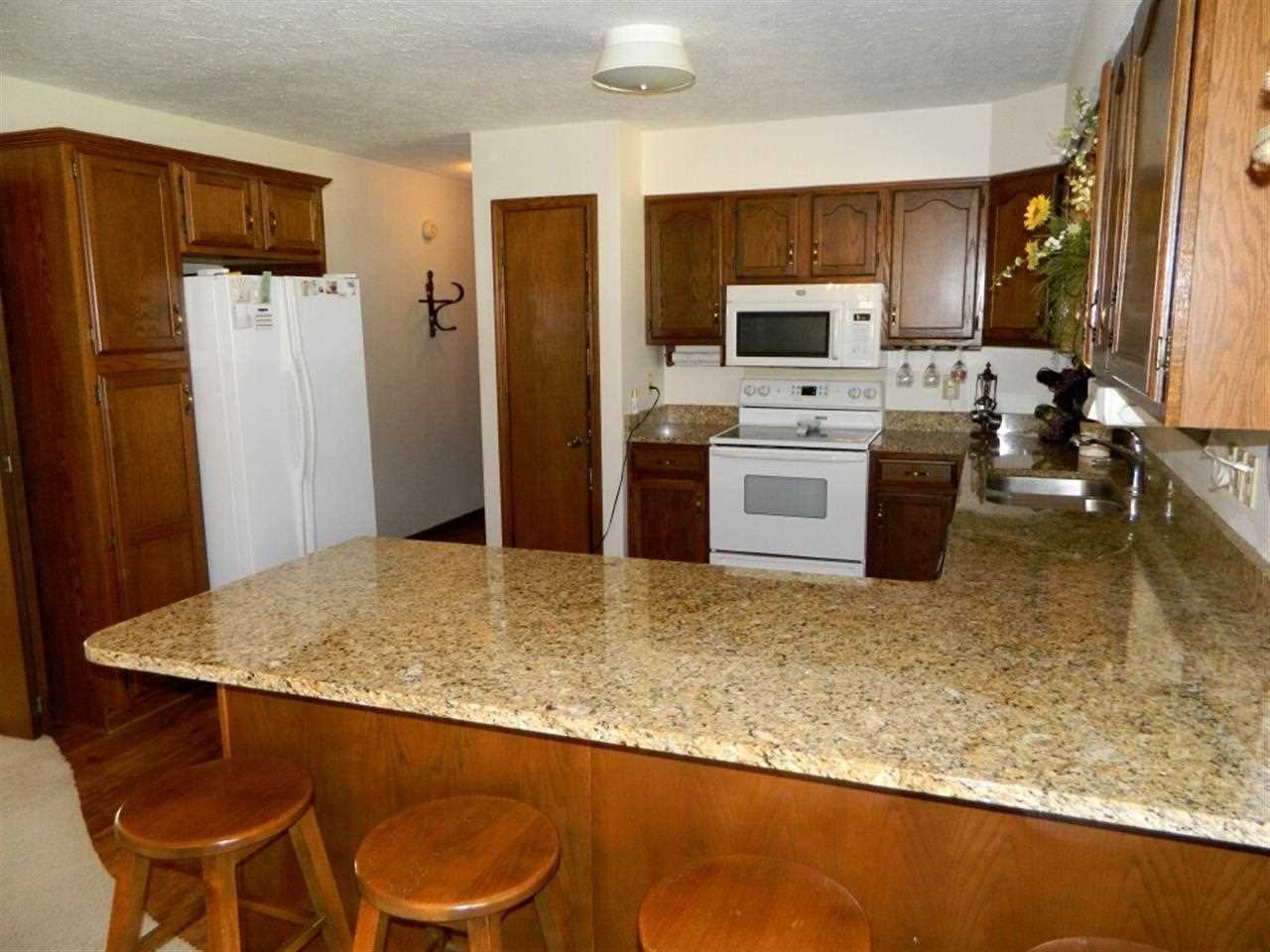 3137 Bittersweet Dr, Jasper, IN 47546 photo 8