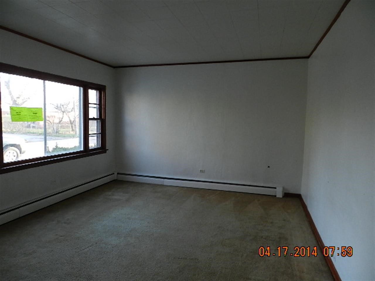 203 E Carroll St, Syracuse, IN 46567 photo 6