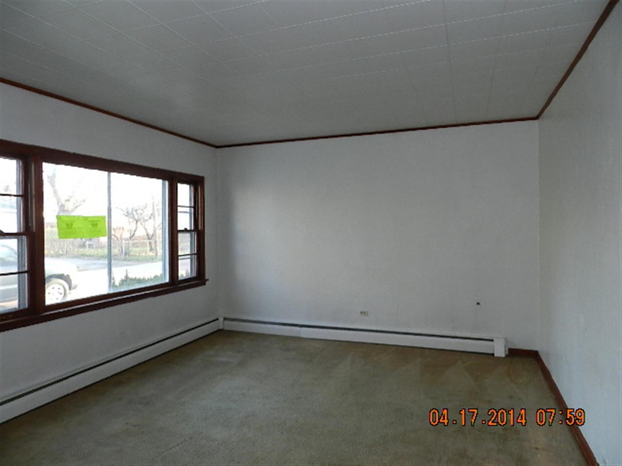 203 E Carroll St, Syracuse, IN 46567 photo 8
