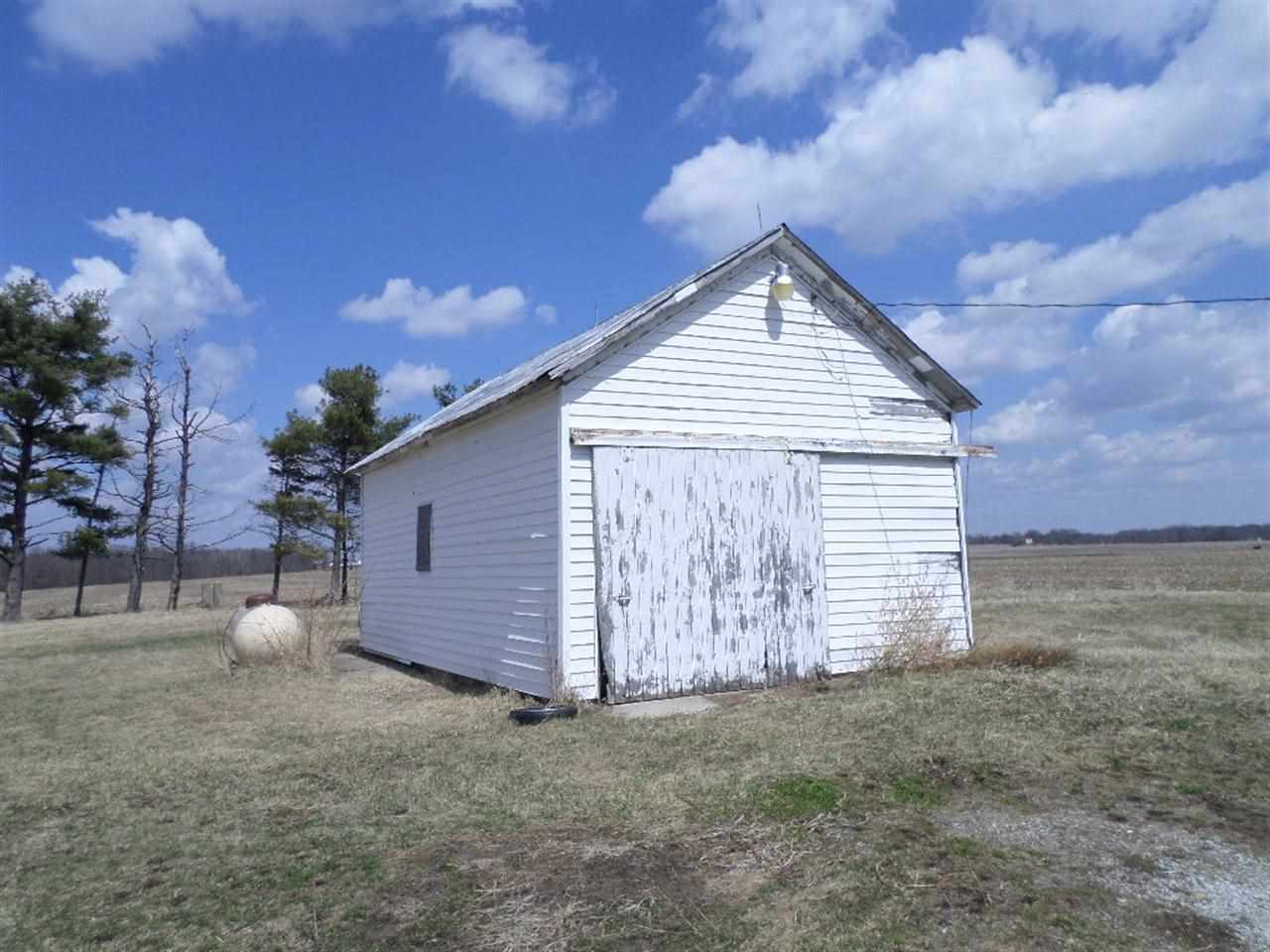 3660 W 600 N, Peru, IN 46970 photo 5