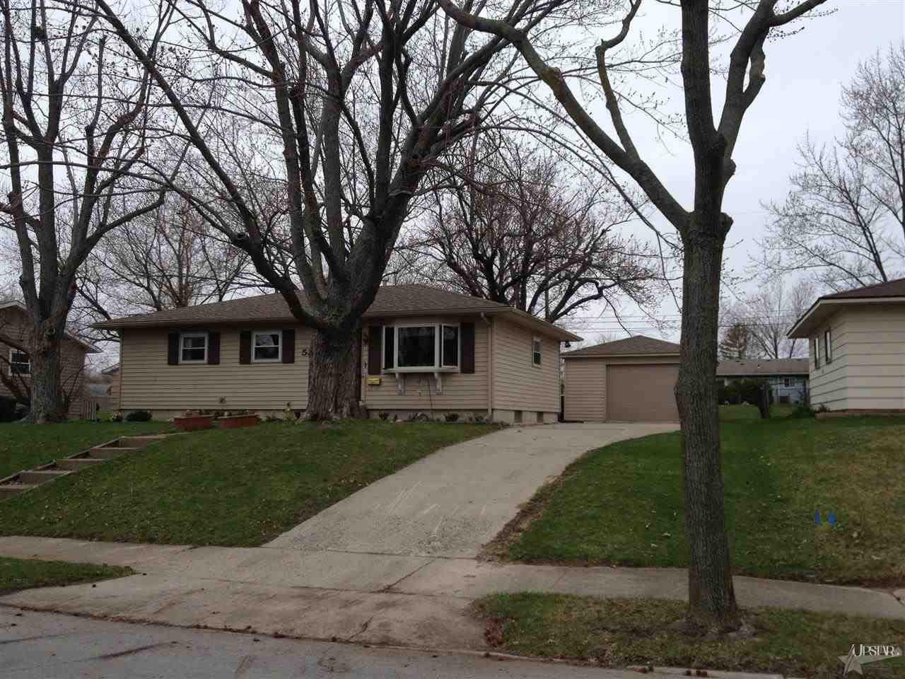 5235 Riviera Dr, Fort Wayne, IN 46825 photo 2