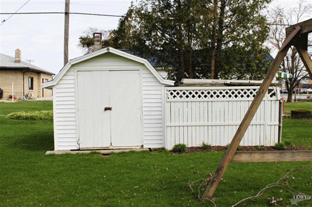 230 W Jackson St, Monroe, IN 46772 photo 4