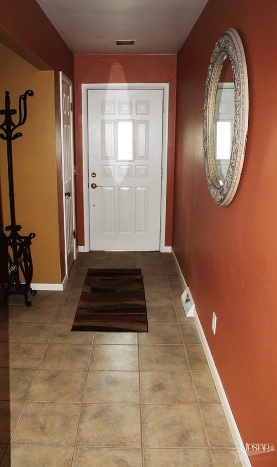 230 W Jackson St, Monroe, IN 46772 photo 5