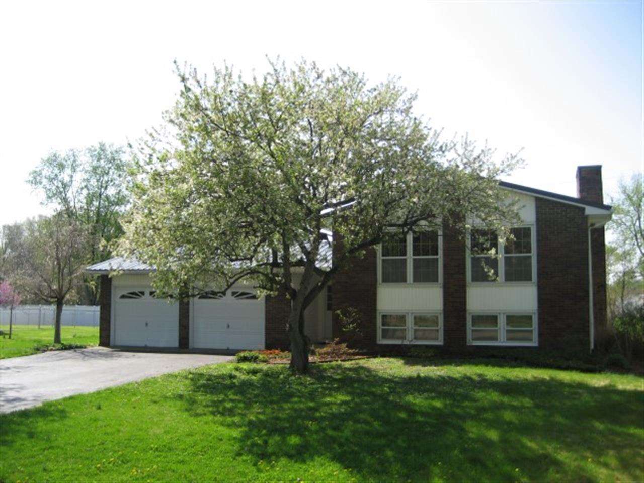 4167 E Casey St, Vincennes, IN 47591 photo 1