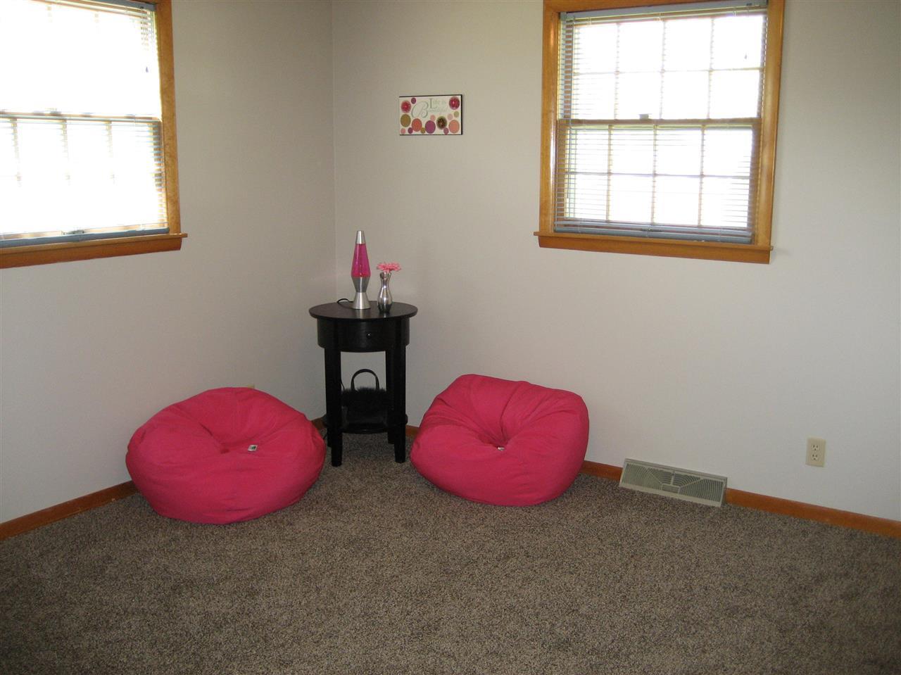 4167 E Casey St, Vincennes, IN 47591 photo 8