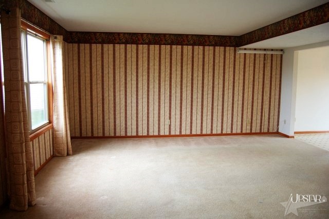 504 Wolverton Dr, Fort Wayne, IN 46825 photo 3