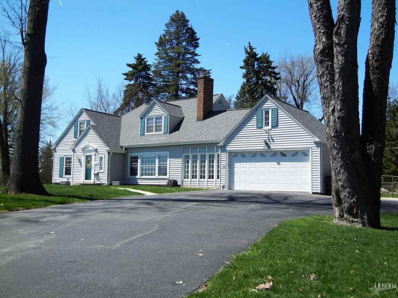1524 Freeman St, Fort Wayne, IN 46802 photo 1