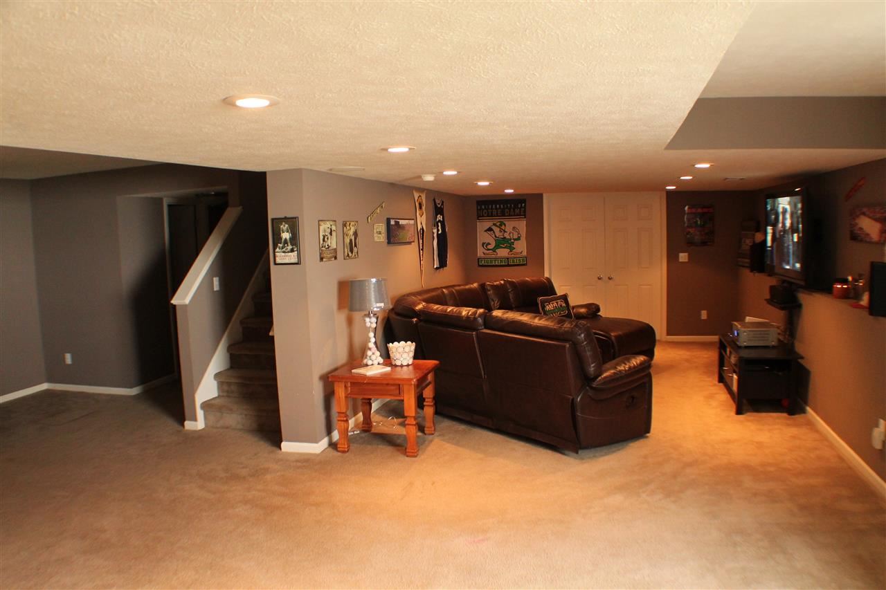 6417 Armstrong Dr, South Bend, IN 46614 photo 13