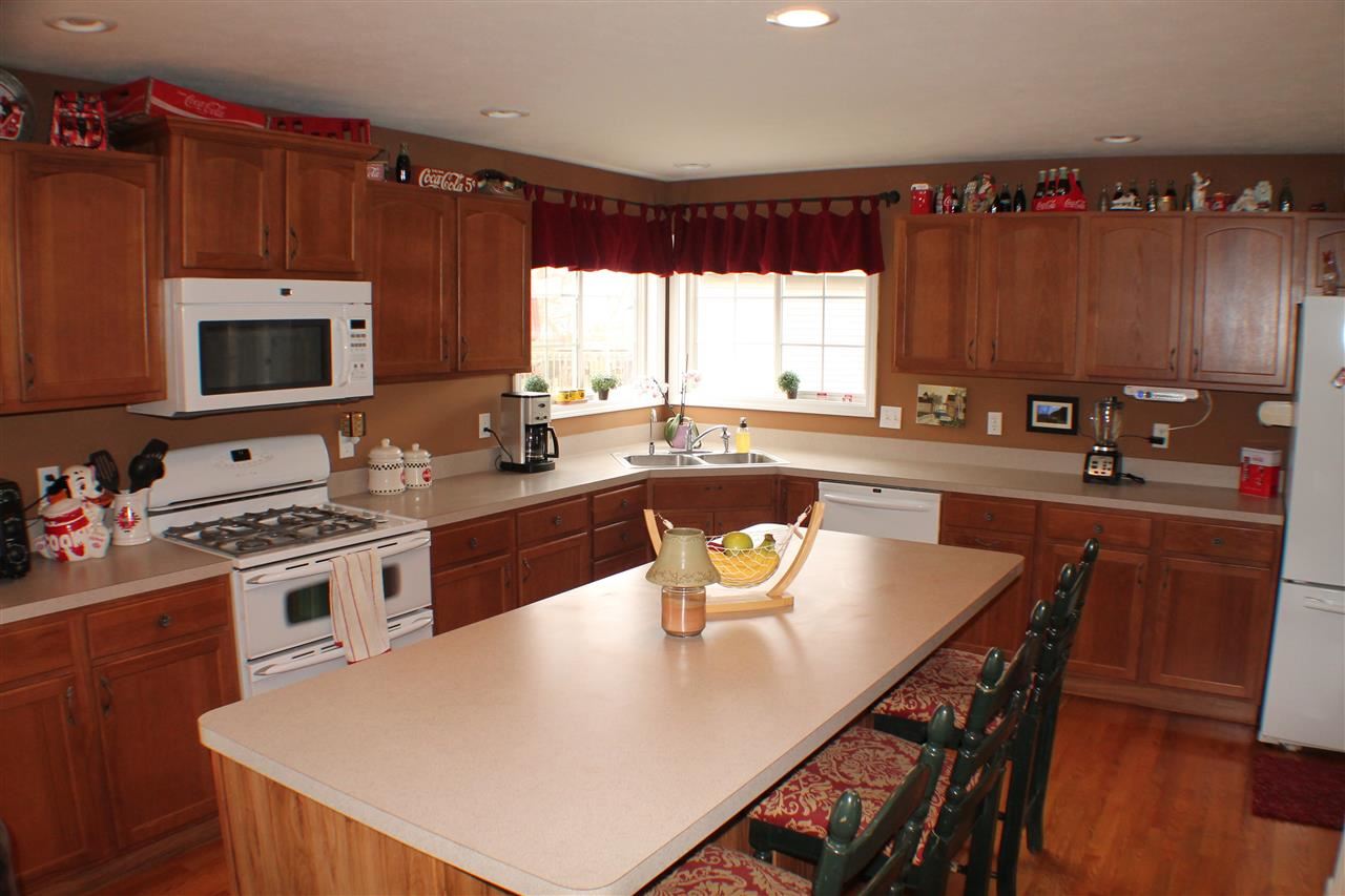 6417 Armstrong Dr, South Bend, IN 46614 photo 7