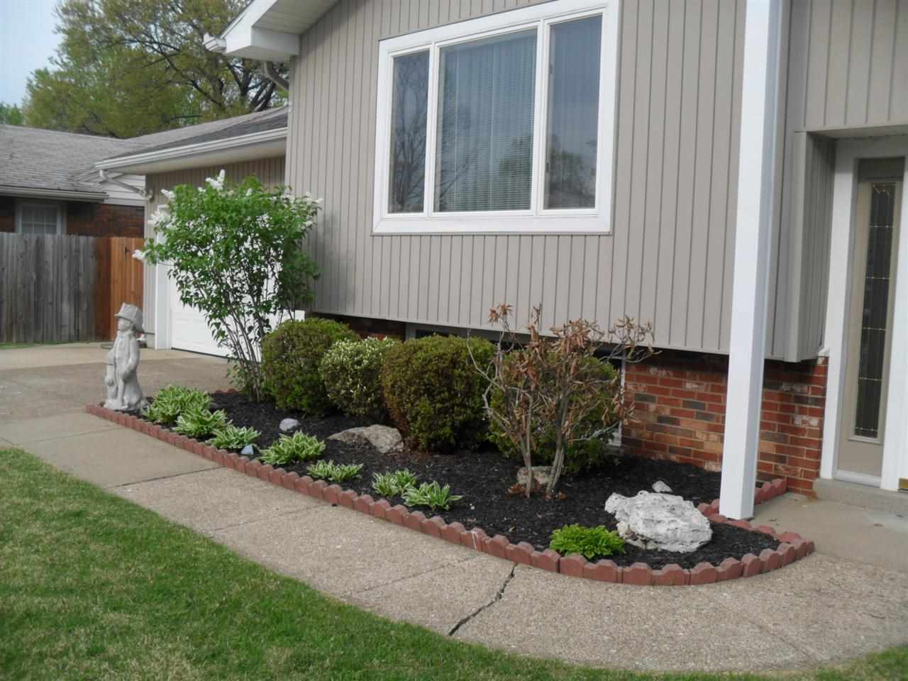 1404 Continental Dr, Evansville, IN 47715 photo 3