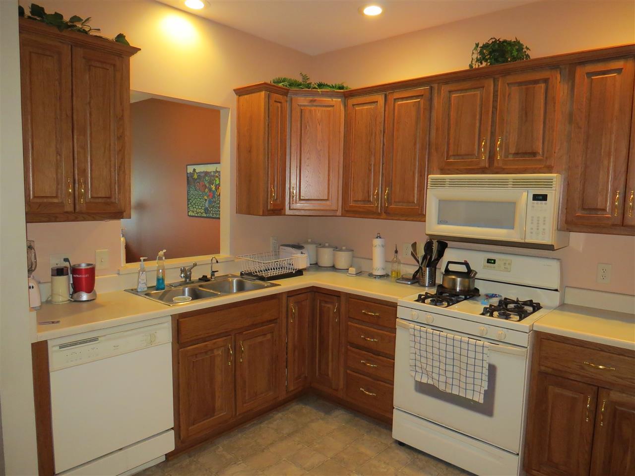 1425 Canterbury Ct, Goshen, IN 46526 photo 2