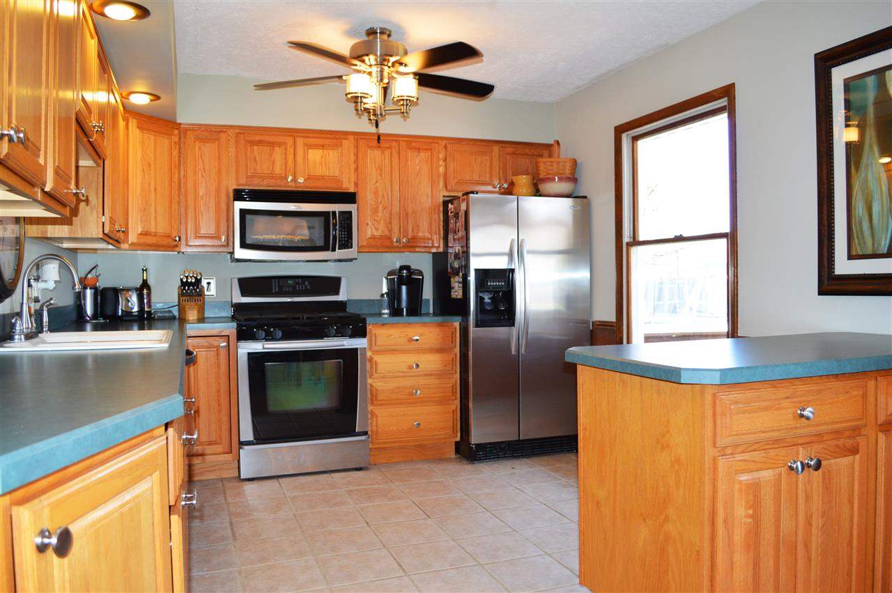 151 Meadow Lark Ln, Bremen, IN 46506 photo 7